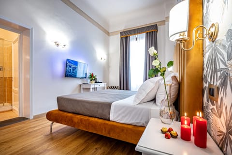 Superior Double Room | Hypo-allergenic bedding available, memory foam beds, in-room safe, desk