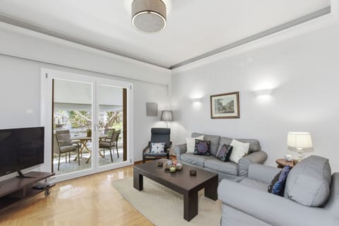 The perfect spot to relax throughout the day and evening, indoors and outdoors