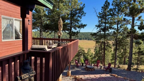 Brand new deck with the incredible view!