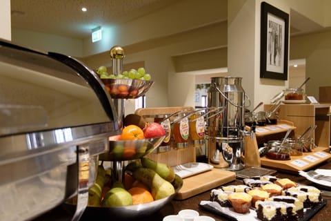 Daily buffet breakfast for a fee