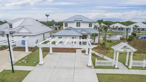 Beach Club Cottage 41 - It's the Gulf - Signature Properties