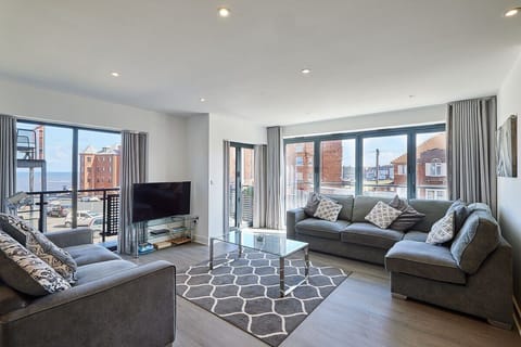 Beach Pad, Whitby - Host & Stay