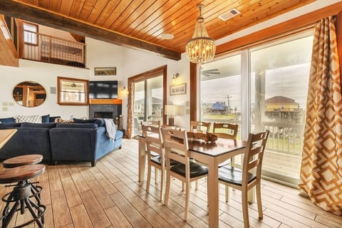 House, 4 Bedrooms | Dining