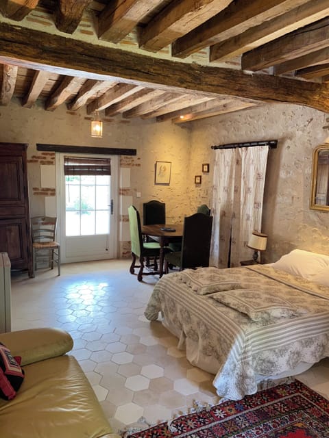 Comfort House, Garden View | Individually decorated, individually furnished, blackout drapes