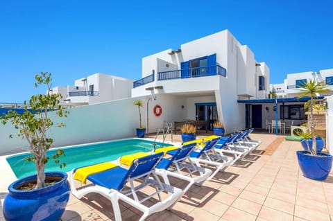 Villa Tinamar image