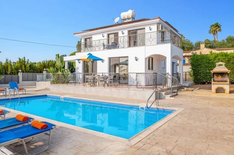 Villa Themis image