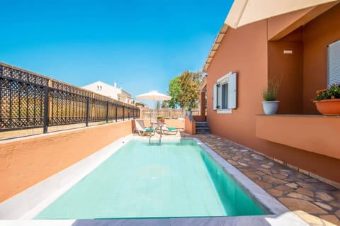 Villa Mandola image