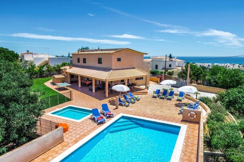 Villa Miranda image