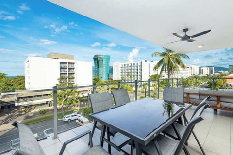 Share meals outdoors on the front balcony while enjoying fresh sea breezes and views across the city and waterfront precinct.