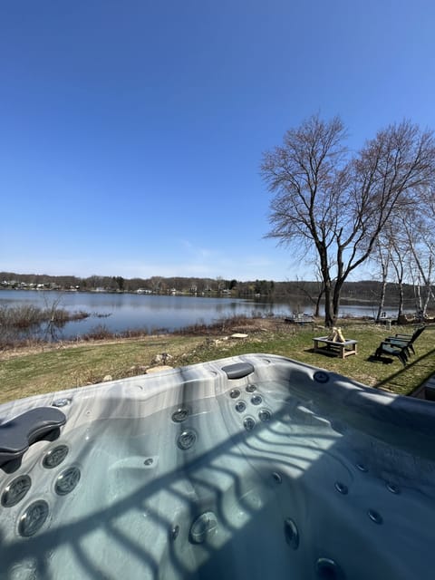 Sparkling private hot tub, open year-round, with a beautiful panoramic view
