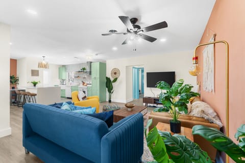 This living room is all about casual comfort and good times. Watch, play, or just kick back after a day at the beach.