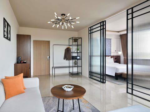 Suite, 1 Double Bed with Sofa bed | Egyptian cotton sheets, premium bedding, down comforters