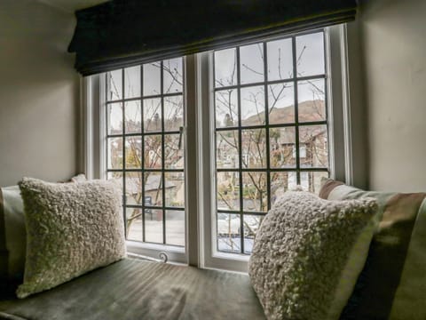 2 bedrooms, individually decorated, individually furnished, free WiFi