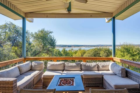 Amazing views of Canyon Lake from the entertainment deck upstairs! Comfy outdoor seating with firepit! Plus table for 12 and propane griddle grill!