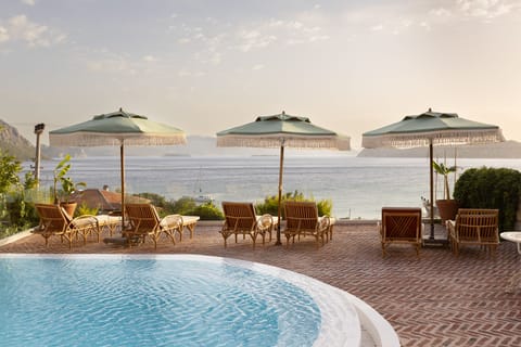 Seasonal outdoor pool