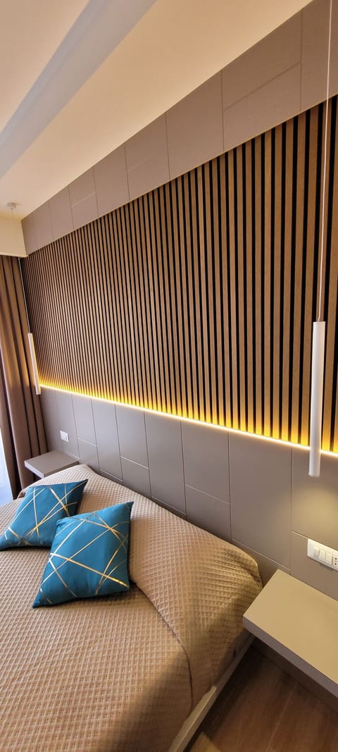 In-room safe, individually furnished, desk, soundproofing