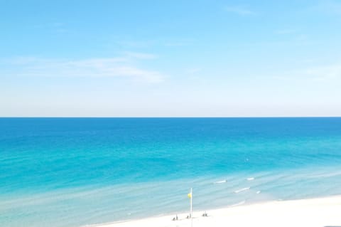 Welcome to Pinnacle Port #A-738 - Sea Forever