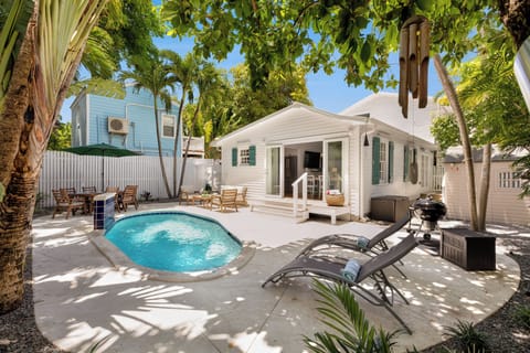 Welcome to Paradise!