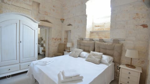 Family House | 2 bedrooms, Frette Italian sheets, premium bedding, down comforters