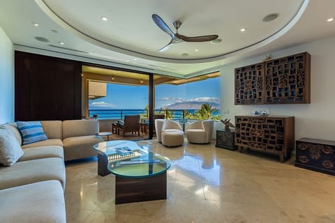 Condo, 1 Bedroom | Living area | Smart TV