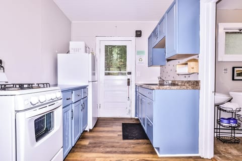 With this much counter space, cooking's fun and easy at The Doll House.