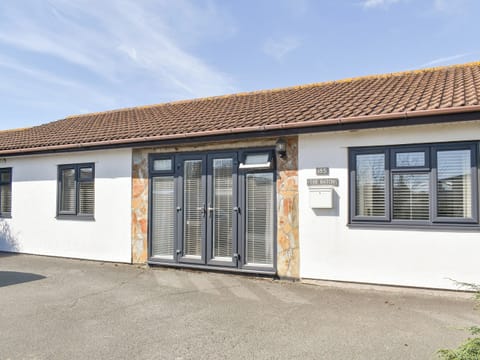 Exterior | The Batch, Padstow