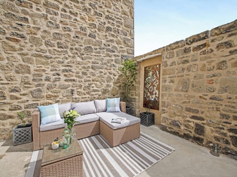 Sitting-out-area | Hidden Gem, Amble, near Warkworth.