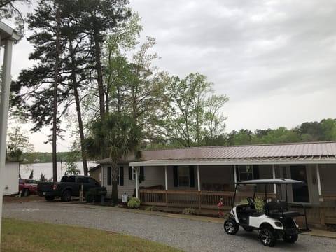 Front of home and front porch 