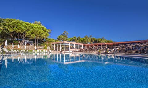 Indoor pool, 2 outdoor pools, pool umbrellas, sun loungers