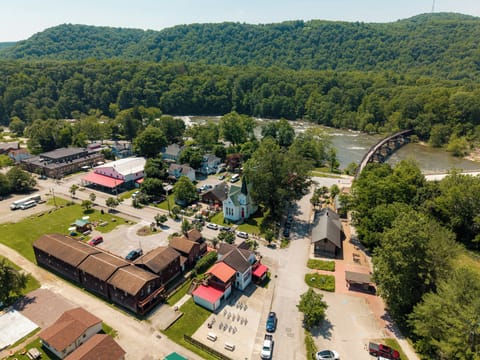Ohiopyle Suites (L shaped building) is center to everything Ohiopyle!