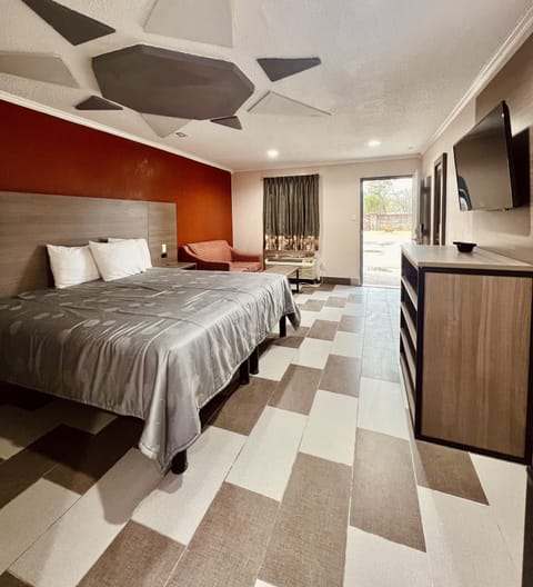 Standard Single Room | Blackout drapes, soundproofing, free WiFi, bed sheets
