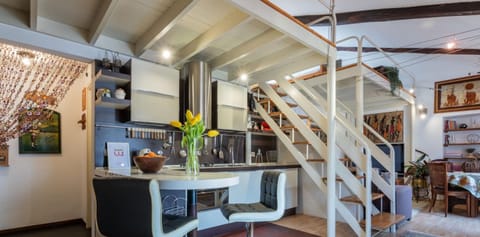 House | 1 bedroom