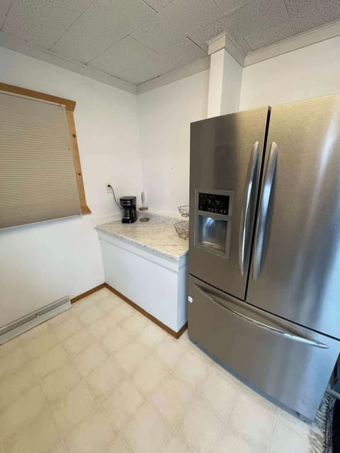 Kitchen/Coffee Maker