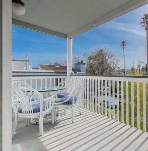 Soak up the sun on a private balcony and hear to roars for the Giant Dipper Roller Coaster from the Boardwalk