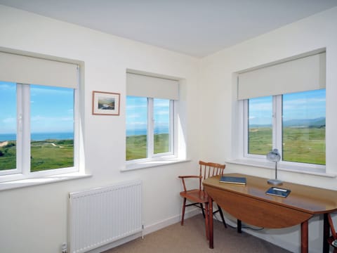 Living area | Tir Gafr, Harlech