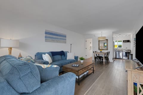 Living room Comfort after a long day at the beach in your home away from home.