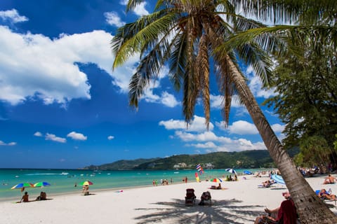 White sand, beach towels, scuba diving, snorkeling