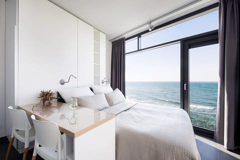 Beach/ocean view
