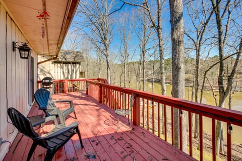 Hot Springs Village Vacation Rental | 2BR | 2BA | 2 Steps to Enter | 1,000 Sq Ft
