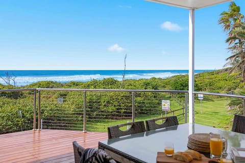 The Vibe Beach House Lake Cathie