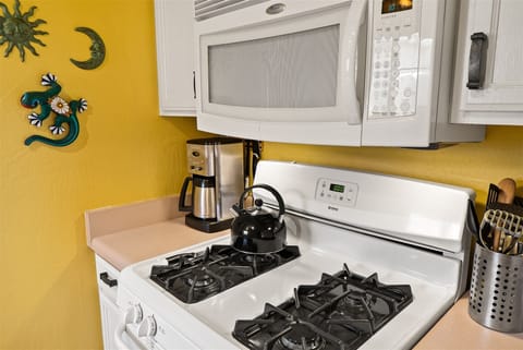 There are modern appliances and amenities