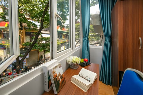 Deluxe Double Room, City View | Iron/ironing board, free WiFi