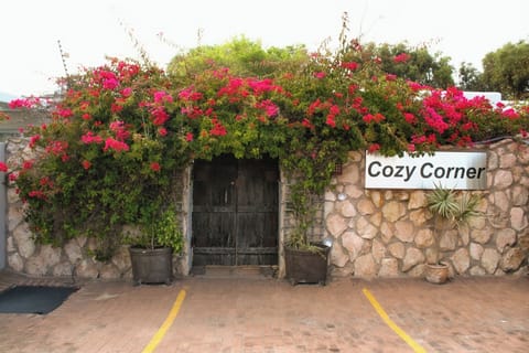 Room, 1 Bedroom, Accessible, Smoking | Property entrance