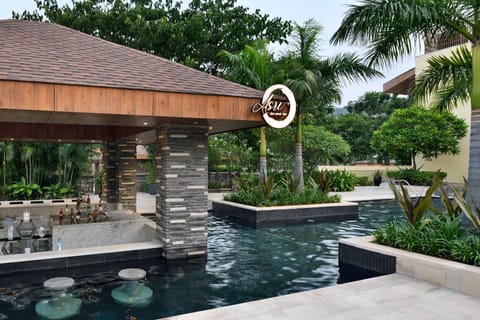 Outdoor pool, pool umbrellas, sun loungers