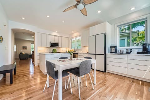 Dining table w/ beverage bar.