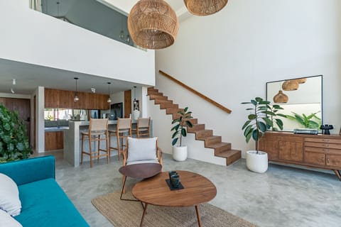 Superior Villa | Living room