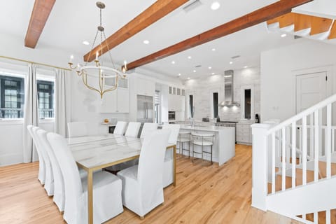 Second Floor: Dining Area