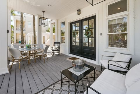 House, 3 Bedrooms | Outdoor dining