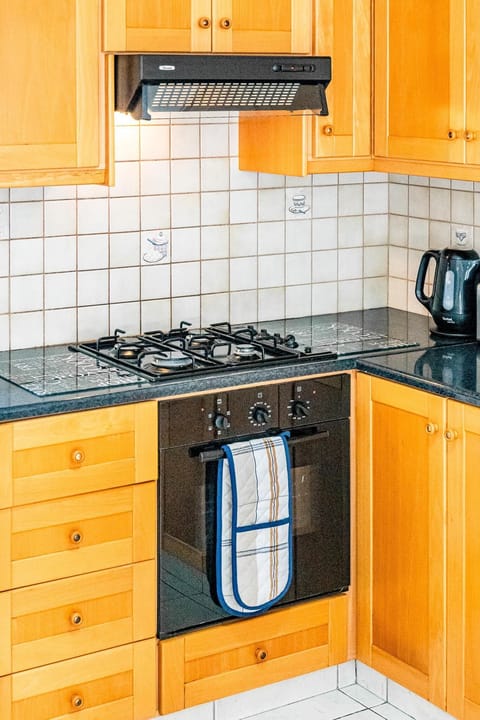 Villa Sunnyside Mandali by Ezoria Villas (10831)