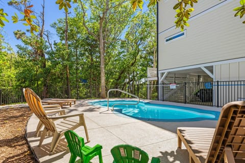 Come enjoy this brand new pool with the whole family.